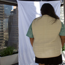 Load image into Gallery viewer, Plus Vintage Ivory Sweater Vest
