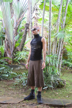 Load image into Gallery viewer, Gianfranco Ferré Graphic Mock Neck Top
